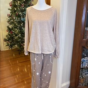 Live Love Lounge Cream Lounge Pajamas with Stars ⭐️